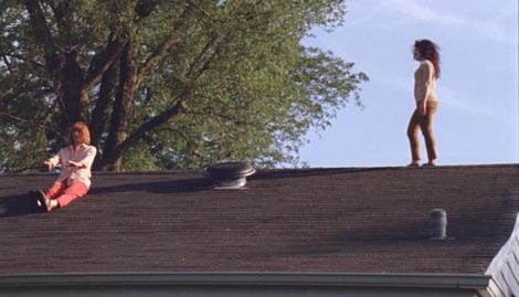 Penelope Hearne i Selma Banich u filmu Creature Companion, red. Melika Bass, 2018.