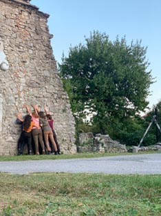 Umjetnička organizacija Kabinet, Rijeka: Danas je jučer od sutra, kor. Ivana Kalc