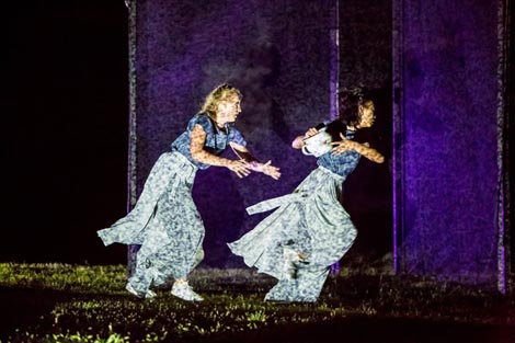 Zagrebački plesni ansambl: Esbat, kor. Aleksandra Mišić, foto: Andi Bančić