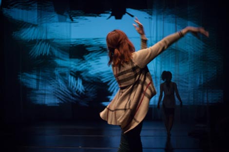 Umjetnička organizacija Fronezis, Zagreb: Fragmenti, kor. Jasna Čižmek Tarbuk