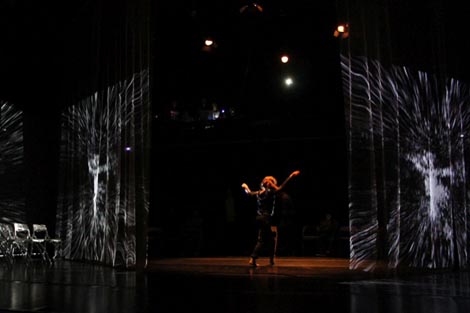 Umjetnička organizacija Fronezis, Zagreb: Fragmenti, kor. Jasna Čižmek Tarbuk