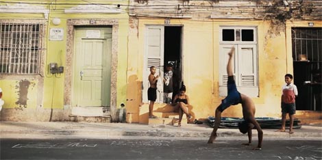 Gira and the Circus of Life, red. Kátia Lund, Lili Fialho