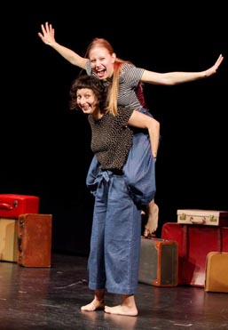 Kazalište Mala scena, Zagreb: Buga Marija Šimić, Leptirove pjesme, red. Buga Marija Šimić