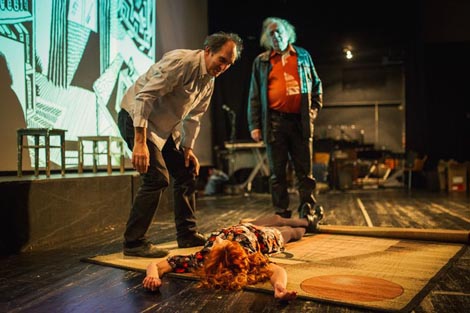 Teatar &TD, Zagreb: Željko Zorica Šiš, Ljubavni slučaj Fahrije P., usuglašivač ideja Zlatko Burić Kićo, foto: Damir Žižić