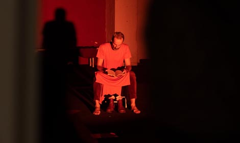 Kik Melone, Zagreb: Majke u proljeće. Tužniji od najtužnijeg komada. Ikad., autori Silvia Marchig, Iva Nerina Sibila, Marko Gutić Mižimakov, Umberto Lancia, foto: Nina Đurđević