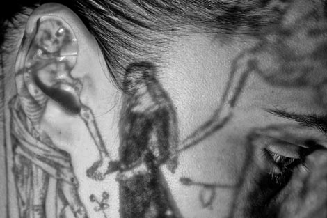 BADco, Zagreb: Manje zlo,  kor. Zrinka Užbinec i Nikolina Pristaš