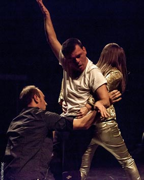 Inkluzivni kolektiv za istraživanje pokreta – IMRC, Zagreb, i Aleksandra Janeva Imfeld: Nukleon, kor. Aleksandra Janeva Imfeld & Iva Nerina Sibila