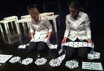 Đubrad prokleta!, Zagrebački plesni centar, kor. Natalija Manojlović